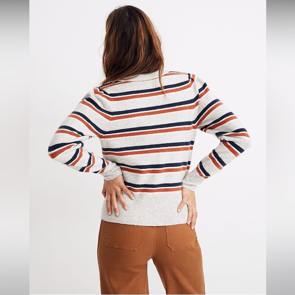 Madewell Wool Blend Marled Gray Striped Cropped V-Neck Sweater - Picture 7 of 16